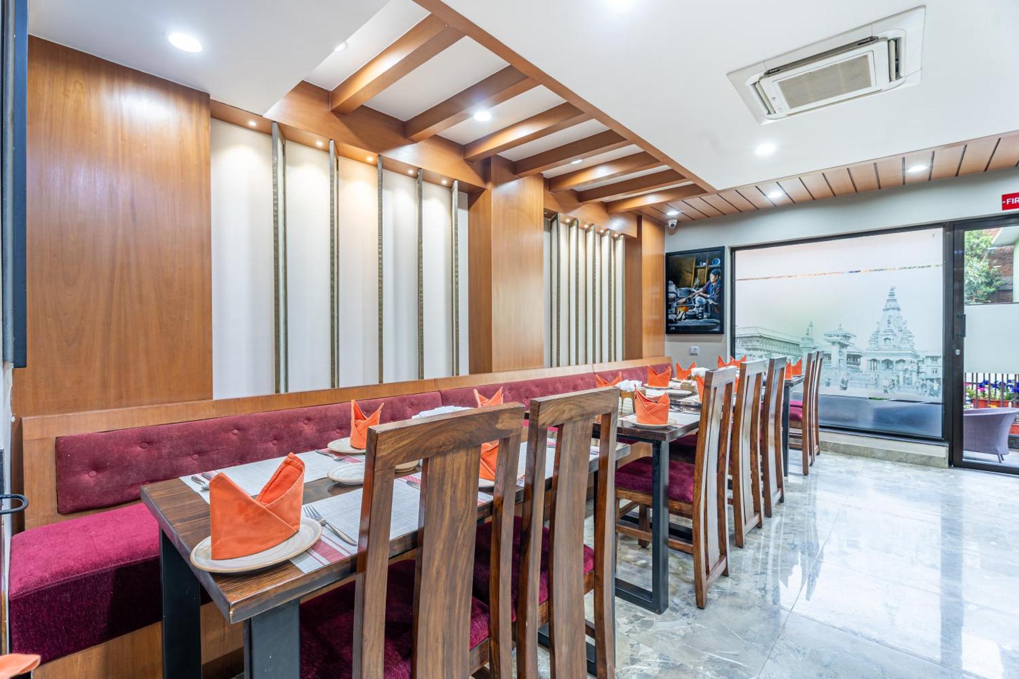 Hotel Kutumba Lalitpur Esterno foto