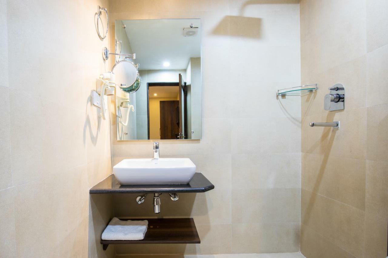 Hotel Kutumba Lalitpur Esterno foto