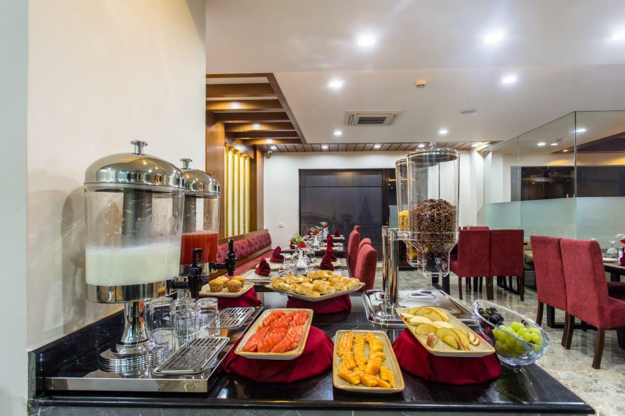 Hotel Kutumba Lalitpur Esterno foto